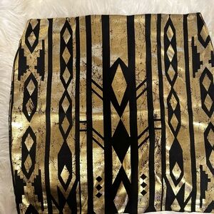 Forever 21 Contemporary Mini Skirt  Short Black /Gold Women's Large Stretch